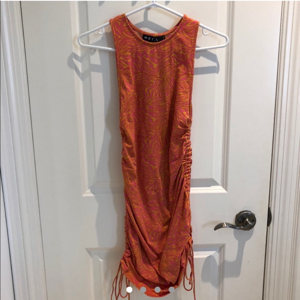 Motel Ruched Dress!